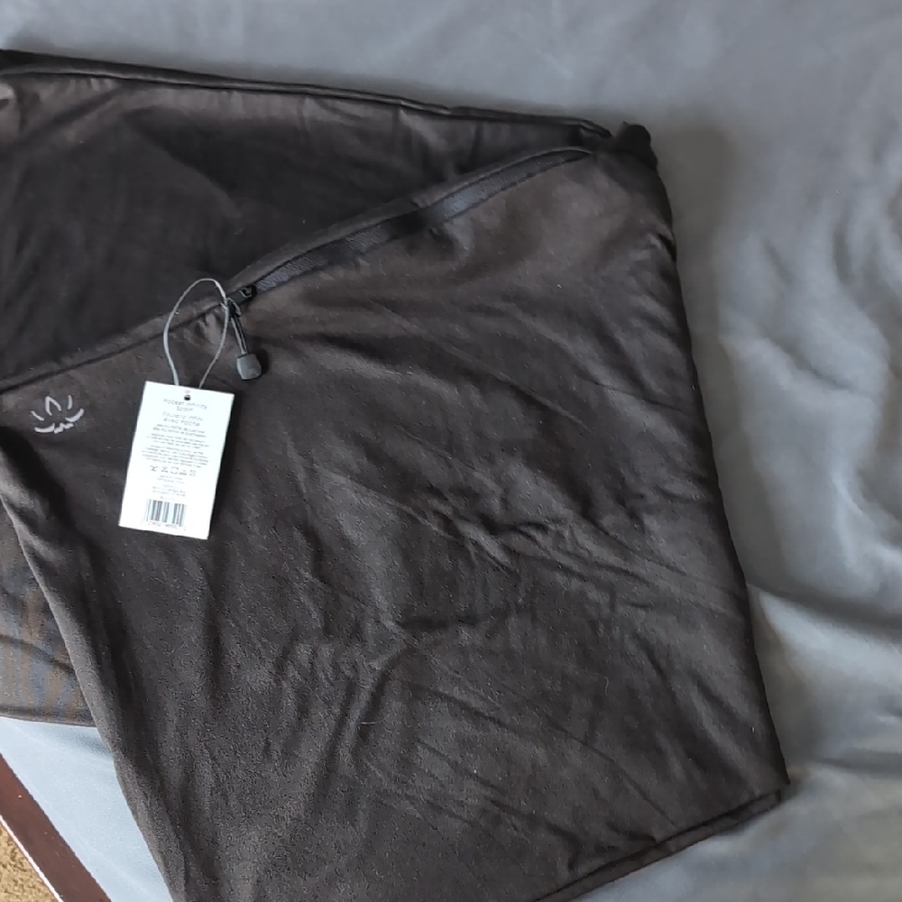 Beyond Yoga Black Scarf